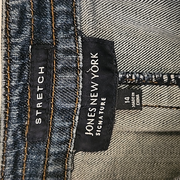 Denim Skirt with Stretch - Picture 5 of 9